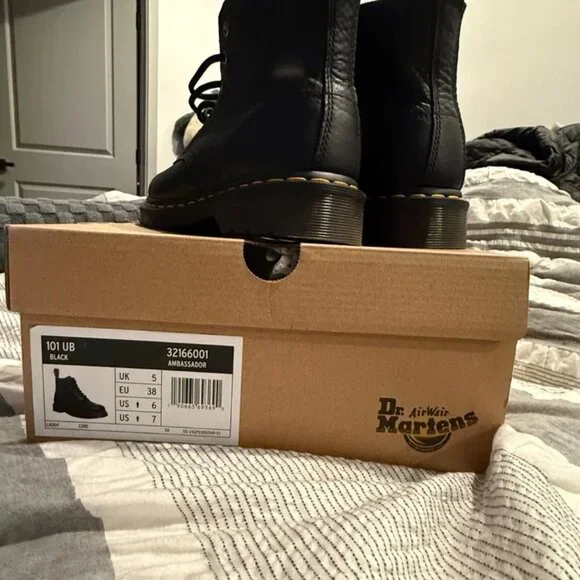 Dr Martens 101 UB Black Ambassador Soft Leather, W7, Worn Once, Box Included - Picture 8 of 8